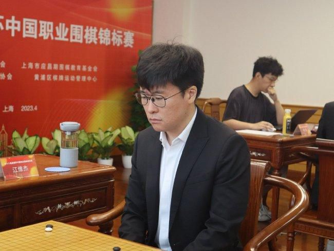 日本中文一二区有码在线观看