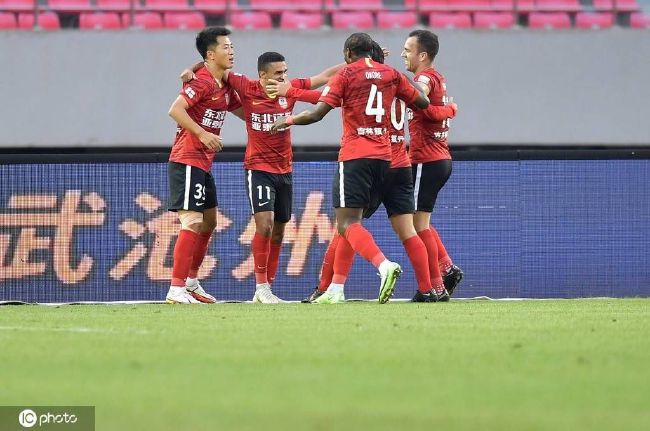 勾当2红色骆驼