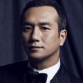沟厕偷窥中文